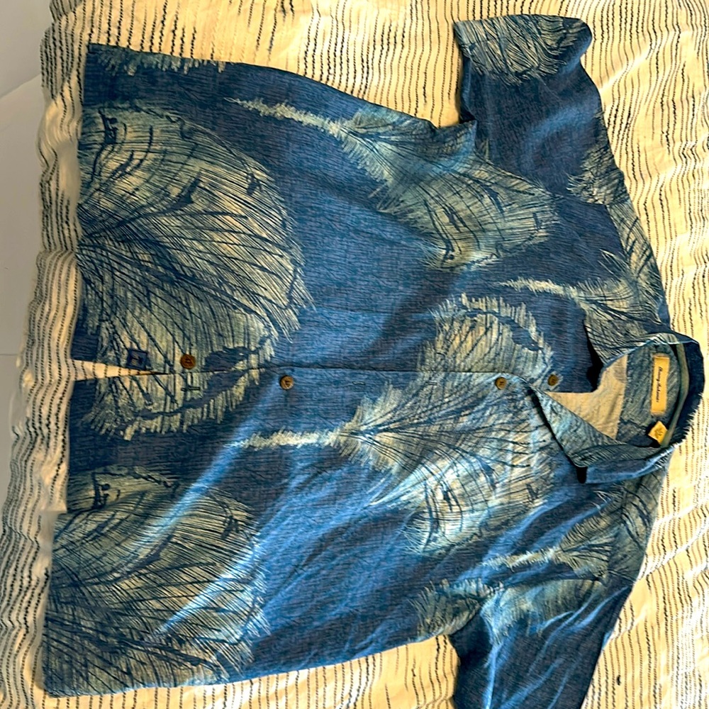 Genuine Tommy Bahama Hawaiian shirt.  Gently worn. Smoke/pet free home.